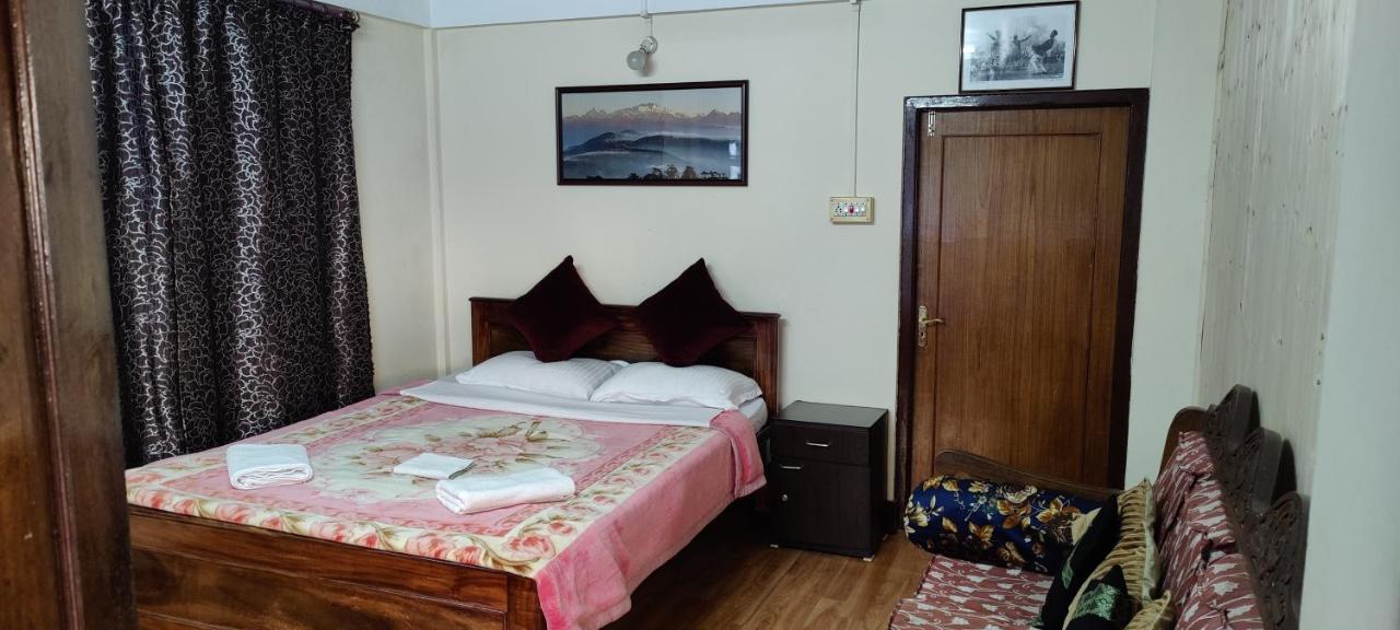 The River View Homestay Kurseong Exteriör bild